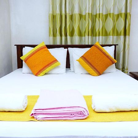 Lake Island Home Stay Dambulla Eksteriør billede