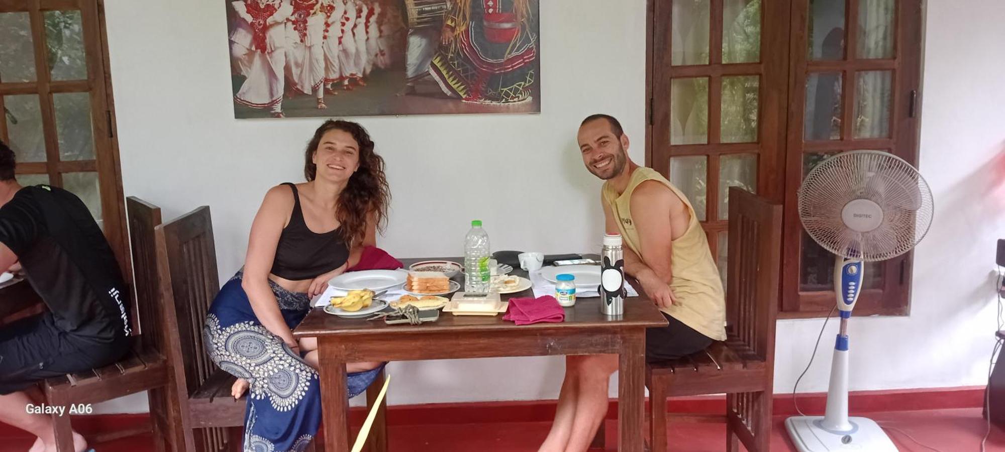 Lake Island Home Stay Dambulla Eksteriør billede