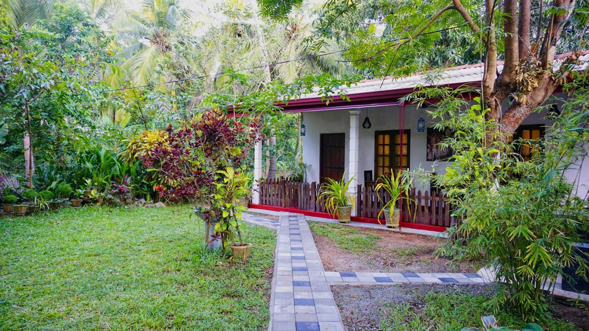 Lake Island Home Stay Dambulla Eksteriør billede