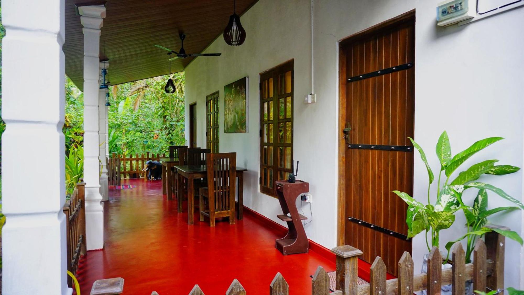Lake Island Home Stay Dambulla Eksteriør billede