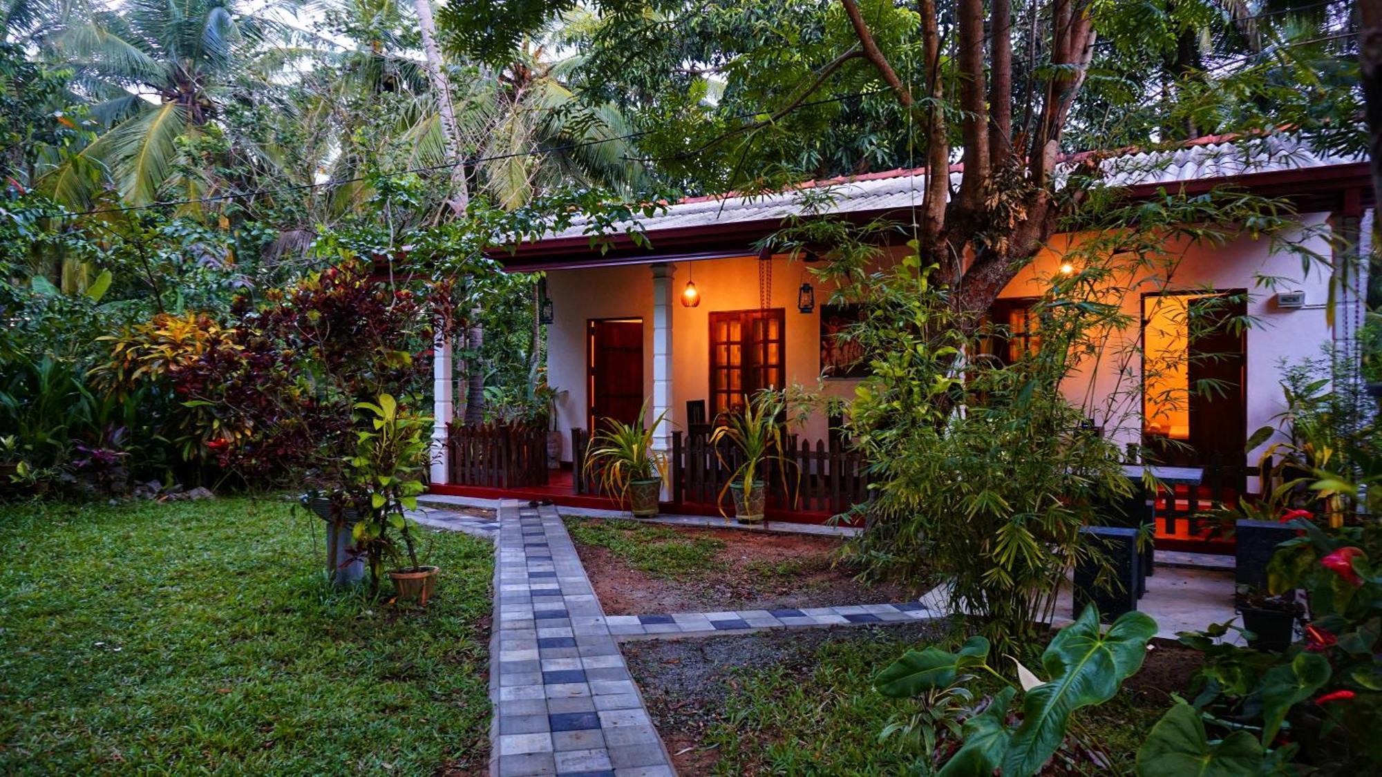 Lake Island Home Stay Dambulla Eksteriør billede
