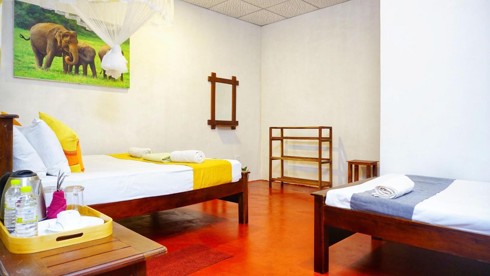 Lake Island Home Stay Dambulla Eksteriør billede