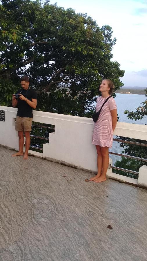 Lake Island Home Stay Dambulla Eksteriør billede